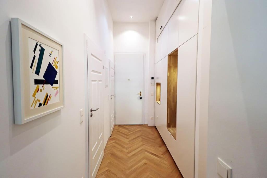 Appartement Center Apt In Best Area Near Park & Danube 20'To Airport à Vienne Extérieur photo